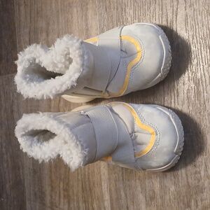 Toddler 7c Nike Snowboots